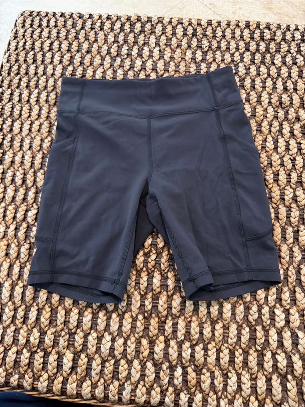 Lululemon Invigorate High Rise Short 8"
Black - Picture 5 of 6